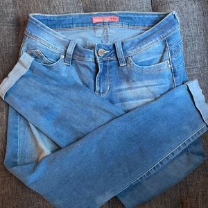 Faded distressed skinny jeans